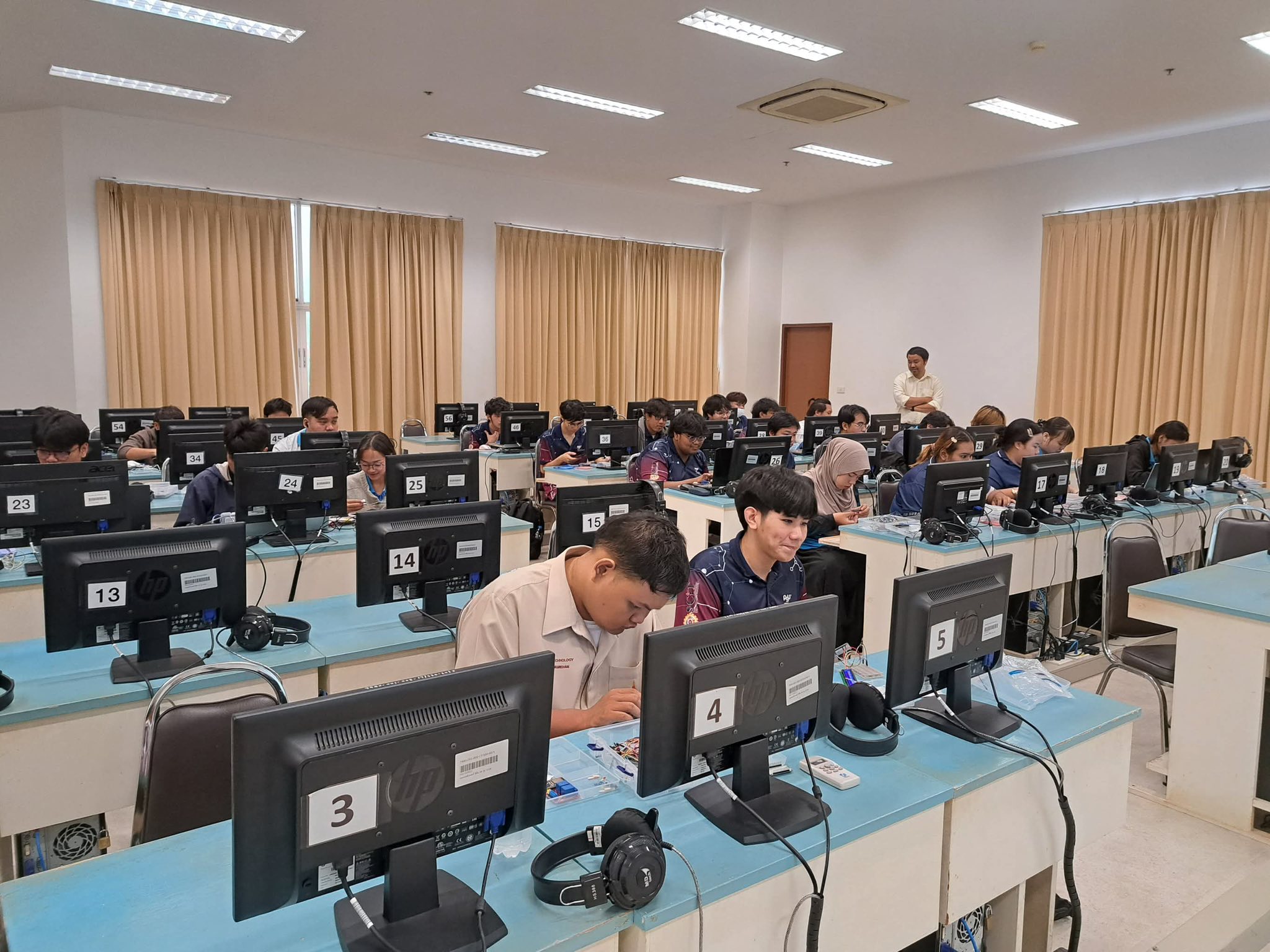 การเรียนวิชา MODULE : SMART DEVICE APP