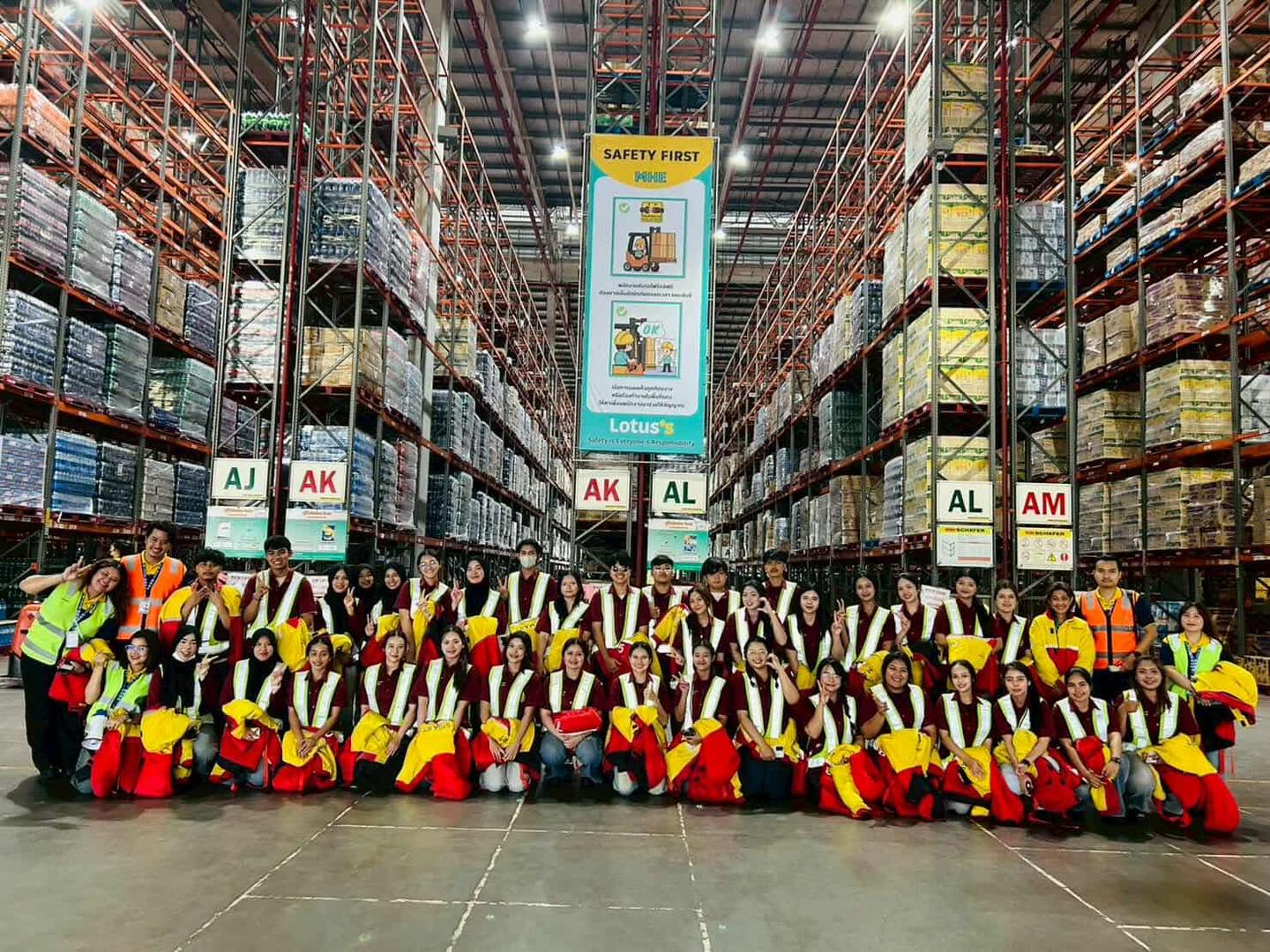 ศึกษาดูงานนอกสถานที่ ณ บริษัท ดีเอชแอล ซัพพลายเชน (ประเทศไทย) จำกัด